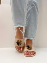 Load image into Gallery viewer, Tacoma Beige Sandal
